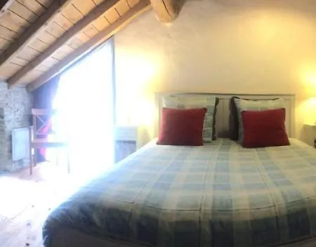 Couette-café Les Granges D'ignaux 3*