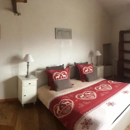 Les Granges D'ignaux Bed & Breakfast